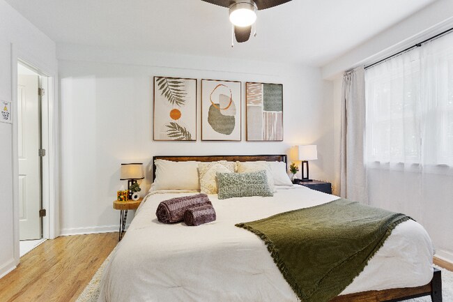 3191 Bluebird Ln in Decatur, GA - Foto de edificio - Building Photo