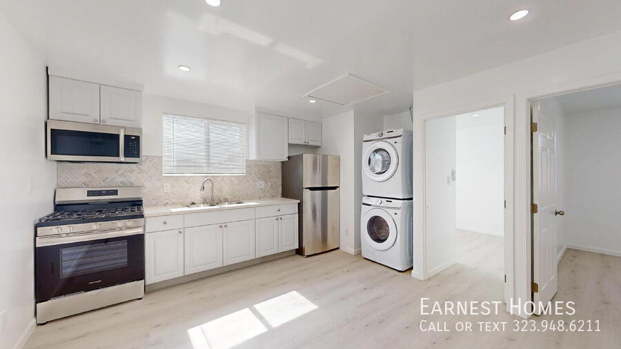 10550 Collett Ave in Los Angeles, CA - Building Photo