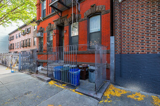 354 S 4th St in Brooklyn, NY - Building Photo - Building Photo