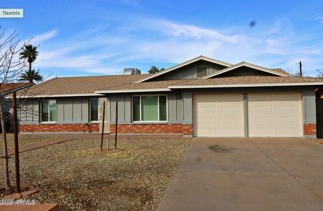 property at 1626 W Northern Ave