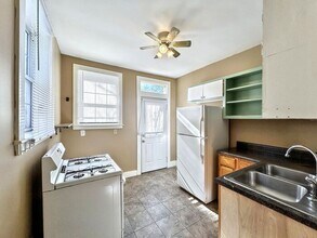 2023 Young Ave in Memphis, TN - Foto de edificio - Building Photo