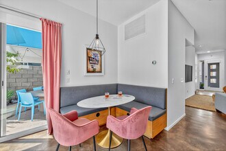 3552 Melody Ln in Palm Springs, CA - Building Photo - Building Photo