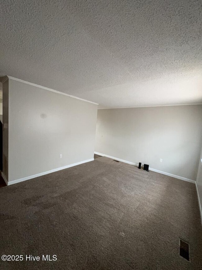 30 East Dr in Jacksonville, NC - Building Photo - Building Photo
