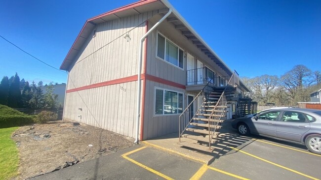 property at 1215 Pioneer St