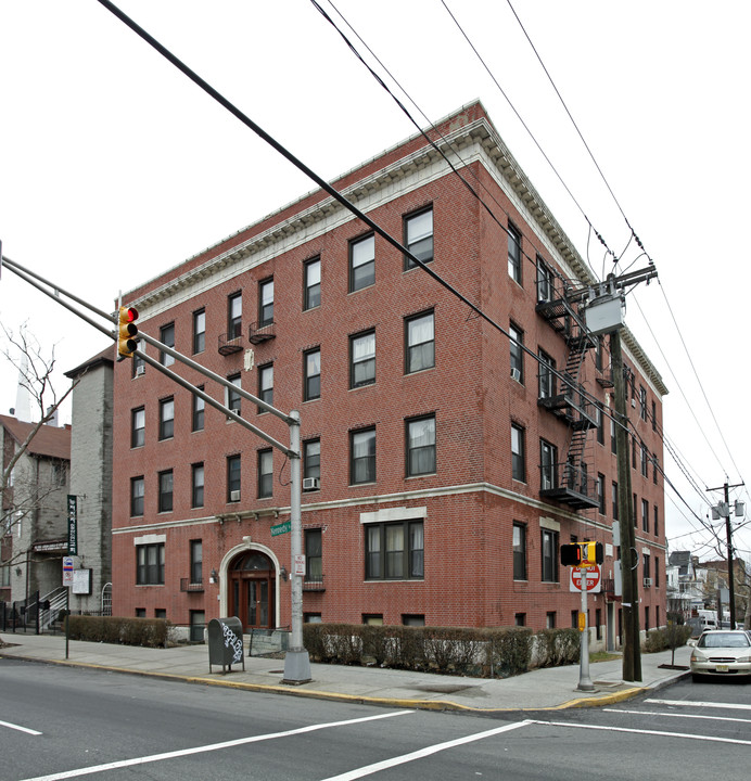 2685-Highland Arms Realty, LLC in Jersey City, NJ - Foto de edificio