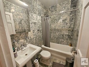 166 2nd Ave in New York, NY - Building Photo - Building Photo