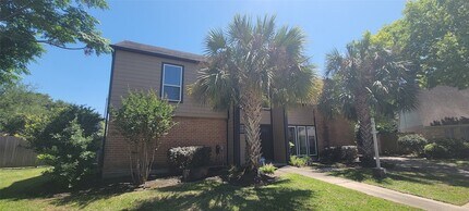 11302 Meadow Lake Dr in Houston, TX - Foto de edificio - Building Photo