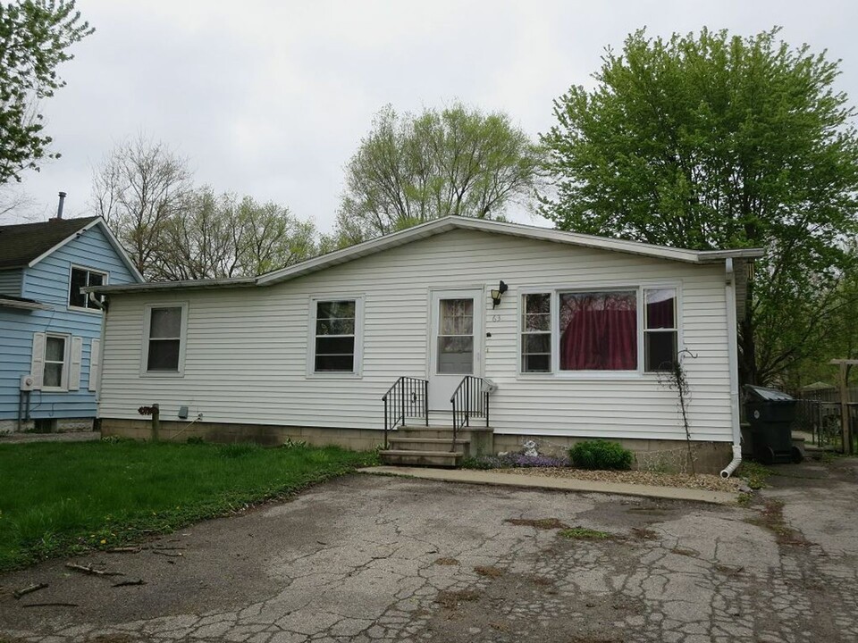 63 Zuma St in Waterloo, IA - Building Photo