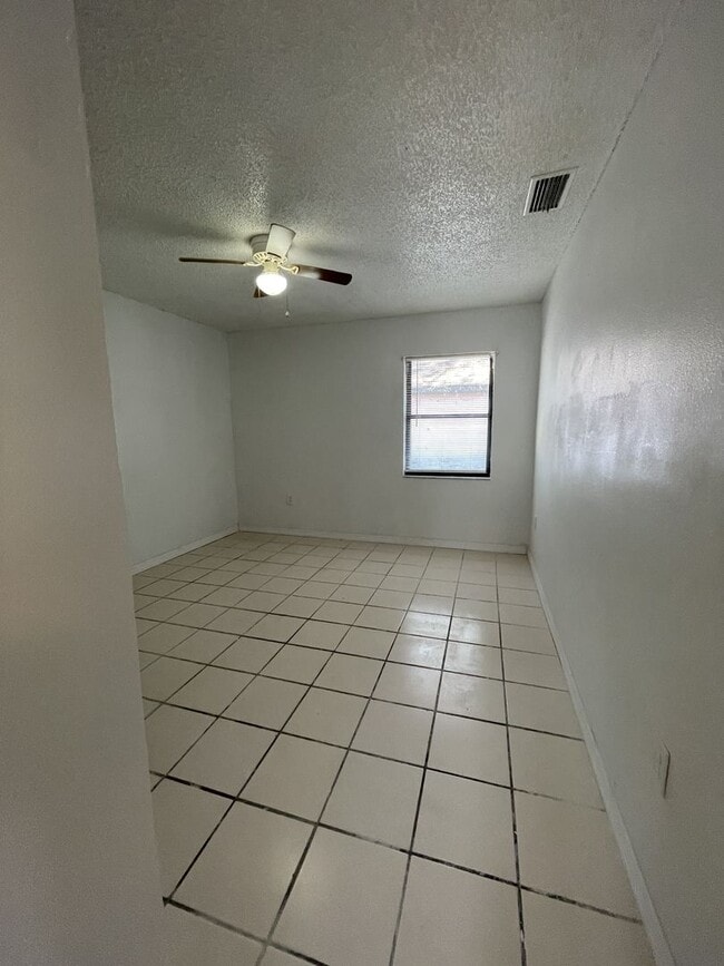 727-729 Pineville Ln in Lakeland, FL - Building Photo - Building Photo