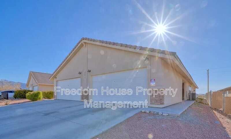 2521 E Ambush St in Pahrump, NV - Building Photo