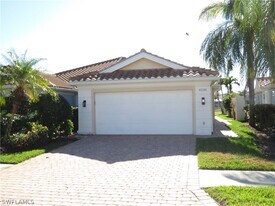 4235 Redonda Ln in Naples, FL - Building Photo