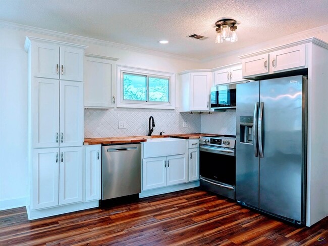 property at 1108 Washington St