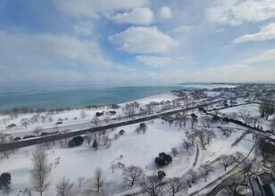 5415 N Sheridan Rd in Chicago, IL - Foto de edificio - Building Photo