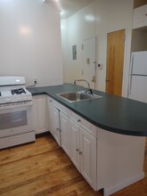 W. W 111th St in New York, NY - Building Photo - Building Photo