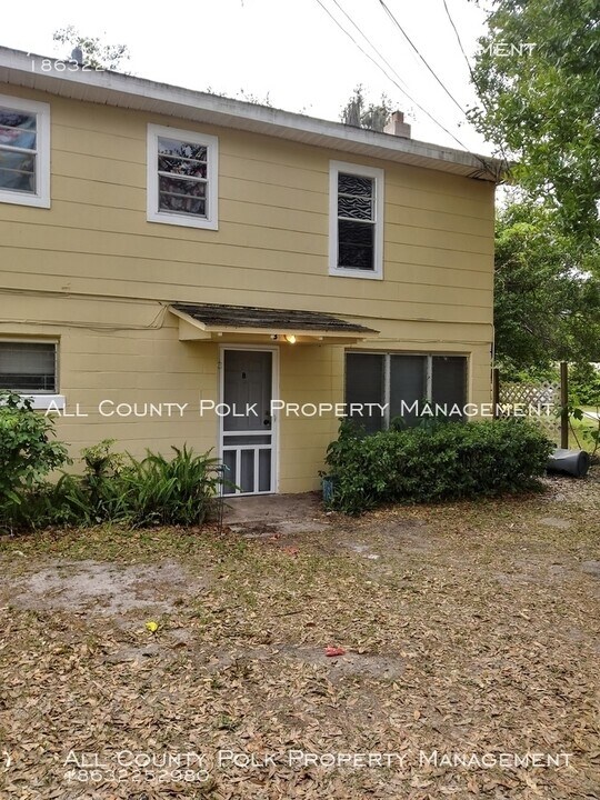 103 Colonial Dr-Unit -B in Auburndale, FL - Foto de edificio