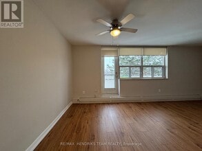 158 Fitch St in Welland, ON - Building Photo - Building Photo