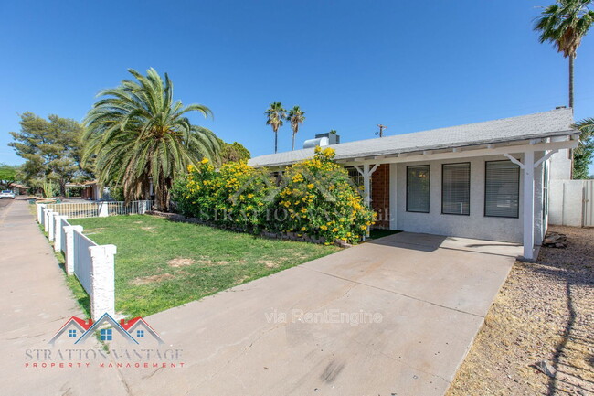 property at 8119 E Amelia Ave