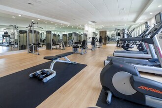 Axis on Beltline in Decatur, AL - Building Photo - Building Photo