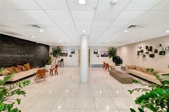 1035 West Ave in Miami Beach, FL - Building Photo - Building Photo