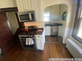 260 Boston Ave in Medford, MA - Building Photo