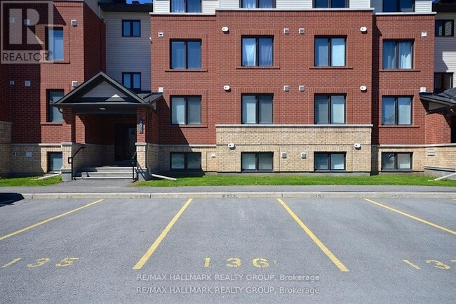 205 Bluestone Private in Ottawa, ON - Building Photo - Building Photo