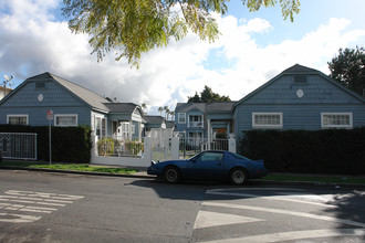 1164-1168 Mariposa Ave in Los Angeles, CA - Building Photo - Building Photo