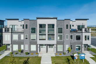 Salem Rooftops in Salem, UT - Foto de edificio - Building Photo