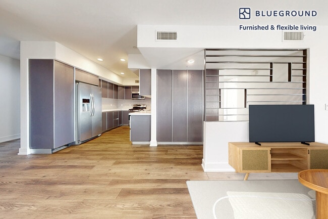 807 N Hudson Ave, Unit SI ID6544A in Los Angeles, CA - Building Photo - Building Photo