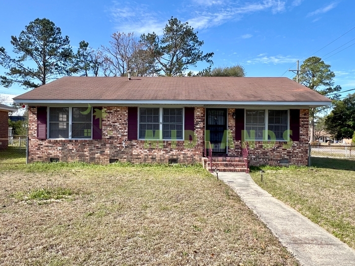 201 Redwood Ct in Columbia, SC - Building Photo