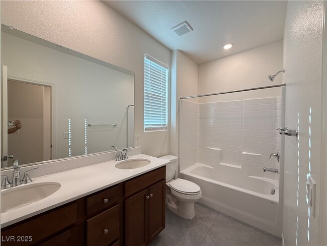 7317 Copper Grove Ave in Enterprise, NV - Building Photo - Building Photo