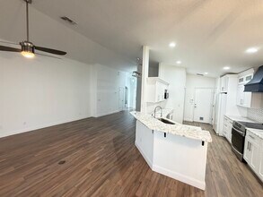 10077 Portofino Dr in Orlando, FL - Building Photo - Building Photo