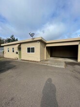 747.5 E Grant St in Lebanon, OR - Building Photo - Building Photo