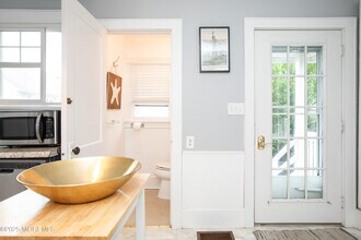 50 South St in Manasquan, NJ - Building Photo - Building Photo