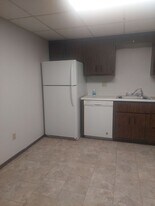 103 Martin Dr, Unit Q in Apollo, PA - Building Photo
