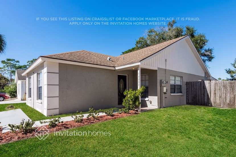 13333 Laraway Dr in Riverview, FL - Building Photo