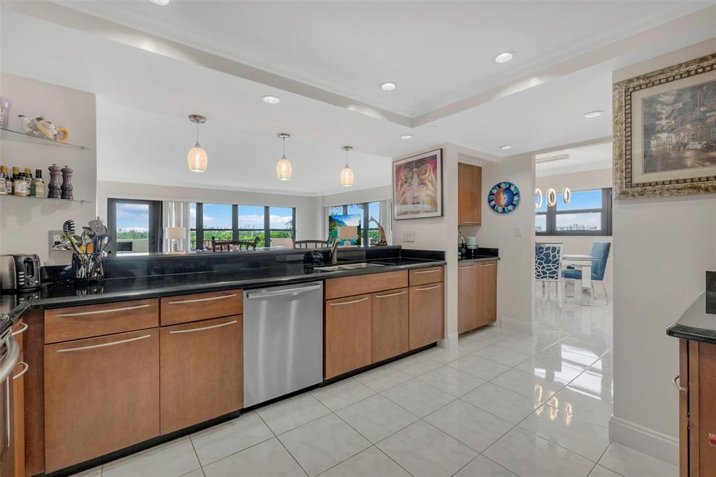 3200 Port Royale Dr N, Unit 606 in Fort Lauderdale, FL - Building Photo