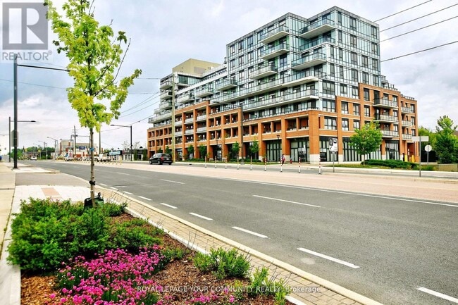 11611-11611 Yonge St