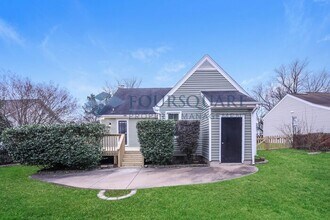 207 Grand Helton Ct in Apex, NC - Building Photo - Building Photo