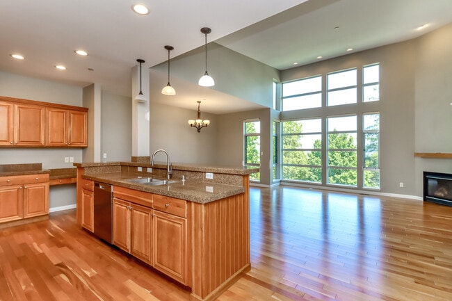 property at 2355 Yakima Ct