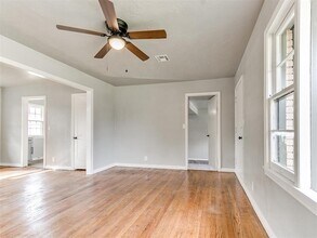 512 SW 49th St in Oklahoma City, OK - Building Photo - Building Photo