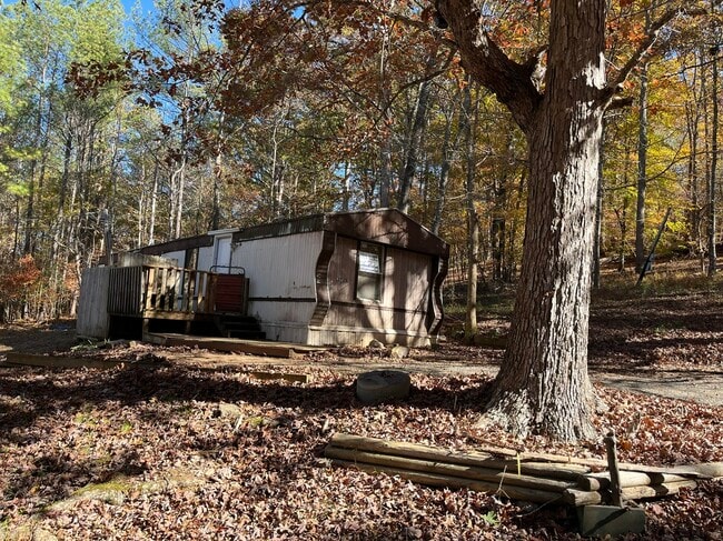 property at 6742 Skyview Dr SE