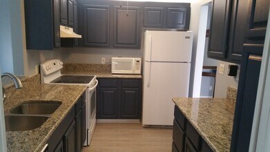 2370 NE Ocean Blvd, Unit C-101 in Stuart, FL - Building Photo - Building Photo