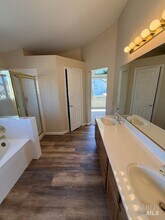 1187 Notre Dame Cir in Vacaville, CA - Building Photo - Building Photo