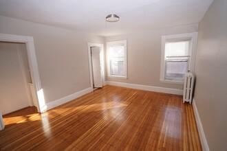 26 Ashford St, Unit 2 in Boston, MA - Foto de edificio - Building Photo