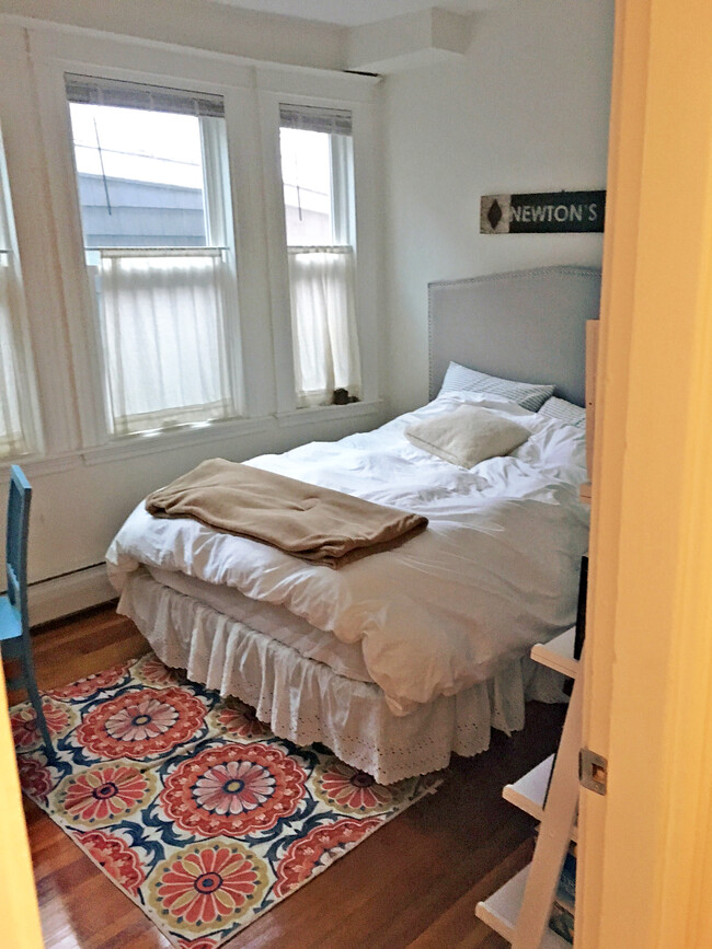 248 Summer St, Unit 1R in Somerville, MA - Building Photo - Building Photo