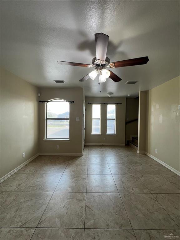2603 E Eisenhower Ave, Unit 2 in Mission, TX - Building Photo - Building Photo