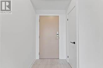 1 Kyle Lowry Rd in Toronto, ON - Building Photo - Building Photo