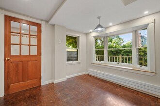 259 Mount Auburn St in Cambridge, MA - Building Photo - Building Photo