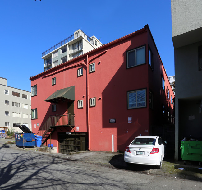 Bourbon Court in Vancouver, BC - Building Photo - Building Photo