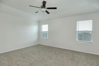 205 Arnage Dr in Hutto, TX - Building Photo - Building Photo